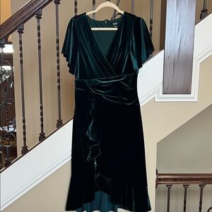 SLNY Deep Green Velvet High Low Dress